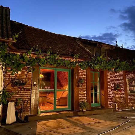 Villa Casa Din Coltul Cetatii Hărman Esterno foto
