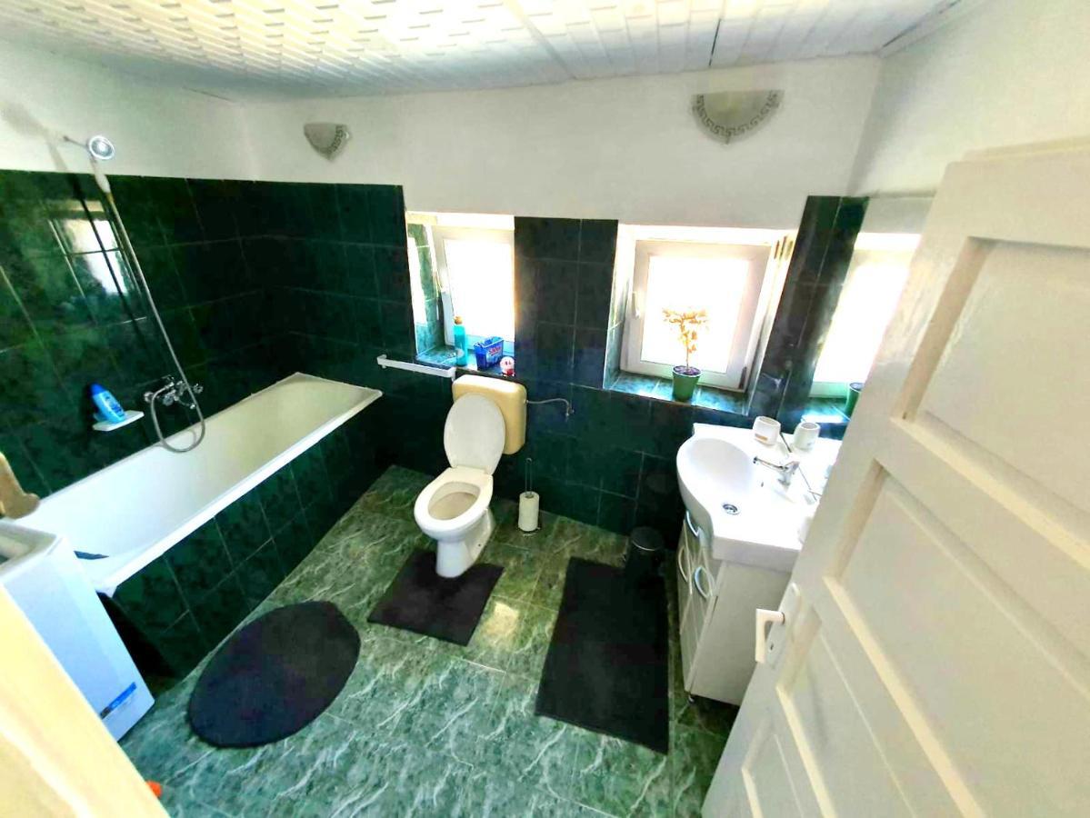 Villa Casa Din Coltul Cetatii Hărman Esterno foto